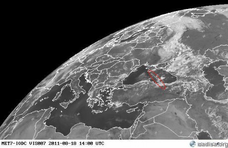 ОС на снимке с КА IODC 18.08.2011 14:00 UTC (Данные EUMETSAT, www.eumetsat.int)