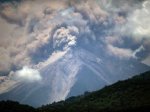 Тысячи гватемальцев эвакуируют из-за извержения вулкана