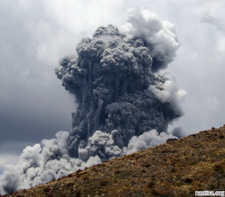 Ученые уповают на ясную погоду над вулканом Тонгариро