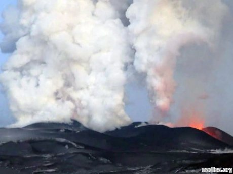 ? На Камчатке взорвался купол вулкана Плоский Толбачик. МЧС: конус вулкана Плоский Толбачик не взрывался