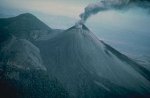Вулкан Пакайя активизировался: произошел выброс газа и пепла