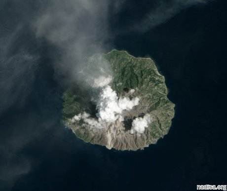 Спутник НАСА сделал снимок извержения вулкана Палувех