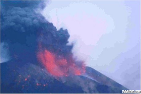На о. Баррен происходит извержение вулкана