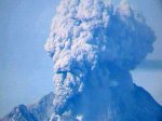 Вулкан Шивелуч выбросил столб пепла на высоту 4,5 км