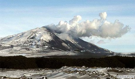 Активность вулканов Перу и Исландии вызывает опасения сейсмологов