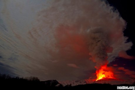 Извержение на горе Этна набирает обороты