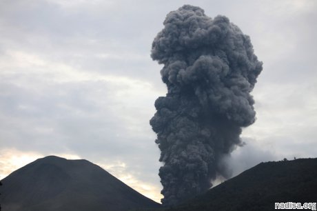 Вулкан Телика в Никарагуа выбросил 100-метровый столб пепла