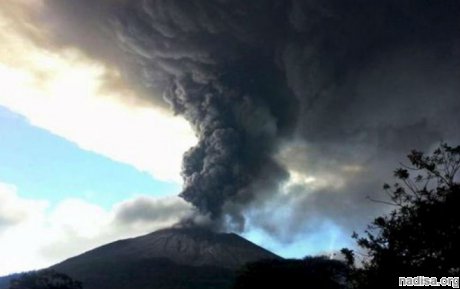 В Сальвадоре проснулся вулкан Чапаррастике