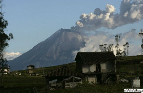 В Эквадоре разбушевался вулкан Тунгурауа