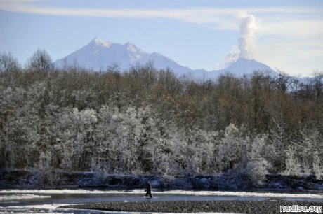 Вулкан Шивелуч на Камчатке выбросил пепел на высоту 4 километра