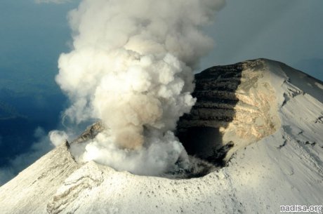 Активность вулкана Попокатепетль растет