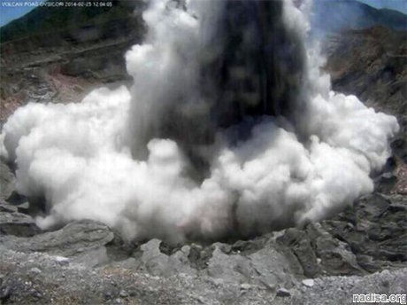 В Коста-Рике произошло извержение вулкане Поас