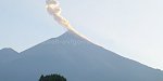 Вулкан Фуэго стал извергаться с усиленной мощью
