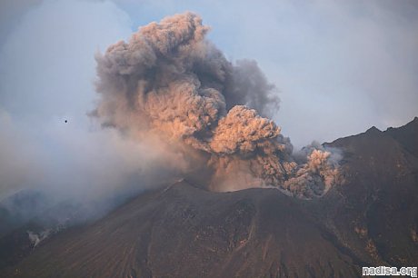 На юге Японии вновь активизировался мощный вулкан Сакурадзима