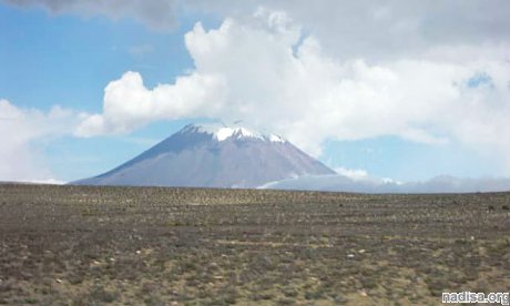 В Перу после 15 лет спячки проснулся вулкан Сабанкая