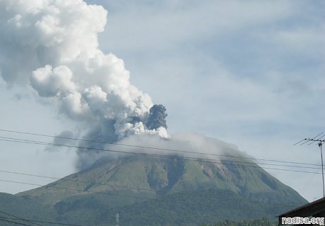 На Филиппинах проснулся вулкан Булузан