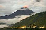 Эквадорский вулкан Тунгурауа вновь проснулся