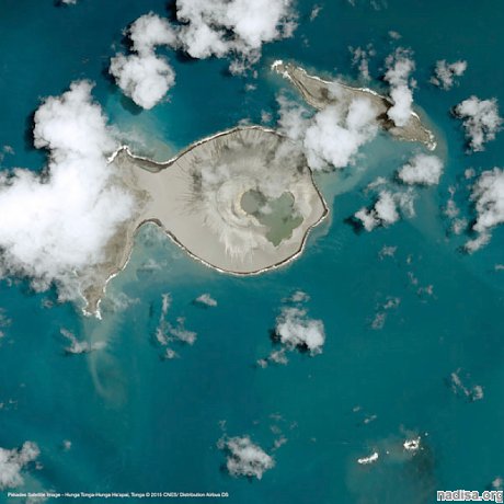 Новый вулканический остров в Тонга сфотографирован из космоса