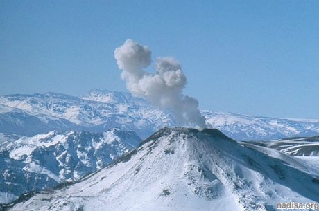 Чилийский вулкан посыпал пеплом населенные пункты