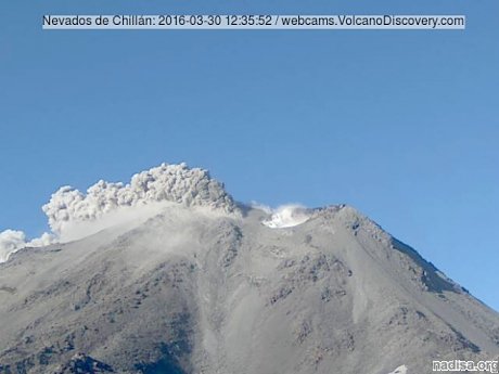 В Чили вновь проснулся вулкан Невадос-де-Чильян