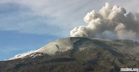 Колумбийский вулкан Невадо-дель-Руис остается опасным
