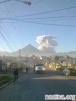 На гватемальском вулкане Сантьягуито сходят разрушительные лахары