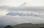 Вулкан Ключевской на Камчатке выбросил 5-километровый столб пепла