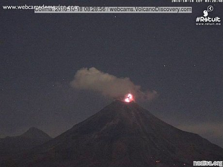 Мексиканский вулкан Колима продолжает извергать лаву
