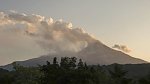 Мексиканский вулкан Колима извергался трижды за день