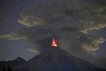В Мексике вулкан Колима продолжает пугать местных жителей