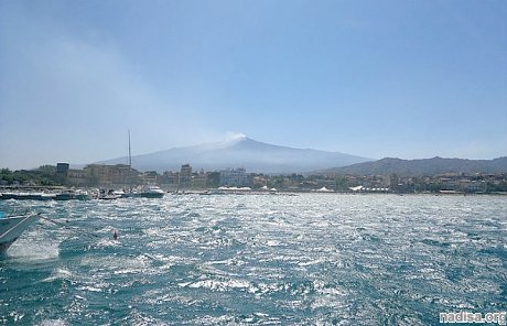 Землетрясения в районе вулкана Этна на Сицилии привели к эвакуации школ