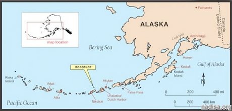 Разбушевавшийся вулкан Богослов на Аляске несет угрозу для авиации