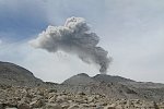 Вулкан Сабанкайя взорвался более 40 раз в течение недели