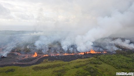 Сильное извержение угрожает жителям Гавайских островов серьезными проблемами