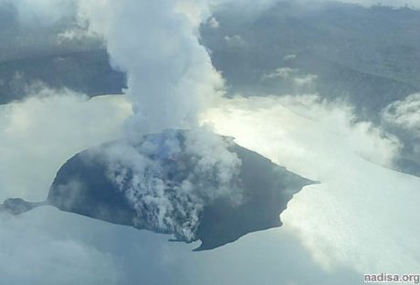 В Вануату население небольшого острова эвакуировано из-за опасности вулкана