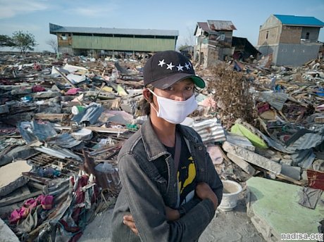 Масштабы катастрофы в Индонезии возросли. В Индонезии под завалами могут находиться более 150 тысяч человек
