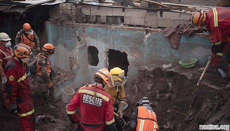 В Гватемале извержение вулкана сопровождается сильным землетрясением