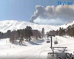 Из-за извержения вулкана Этна в Италии объявили «красный» код для авиации