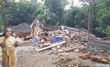 Сильное землетрясение в Индонезии: погибли 5 человек, 30 ранены