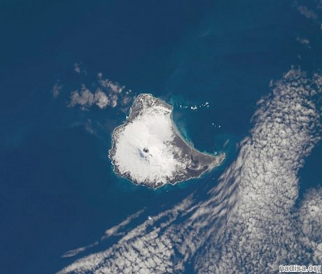 Спутники помогли обнаружить лавовое озеро на острове Сондерс