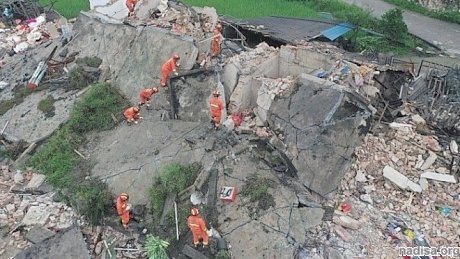 В Китае произошло землетрясение: 1 человек погиб, 63 ранены