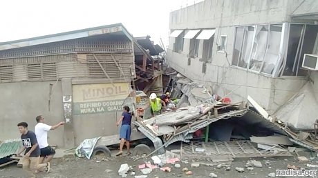 Филиппинский город объявил режим бедствия из-за землетрясения