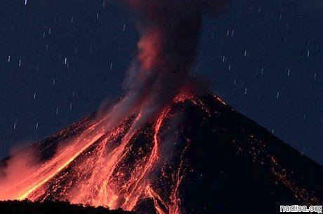В Эквадоре произошло извержение вулкана Ревентадор: пепел поднялся на 5 км в высоту