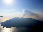 В Японии произошло извержение вулкана Синдакэ: пепел и дым поднялись на 7 км