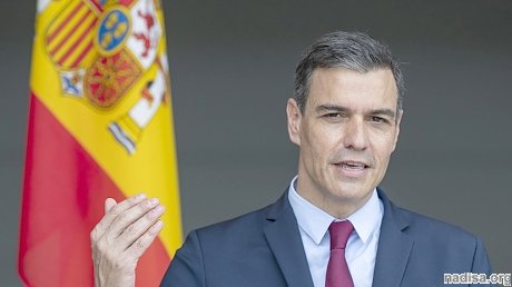 Премьер Испании отложил визит в США из-за извержения вулкана