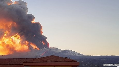 В Италии зафиксировали извержение вулкана Этна